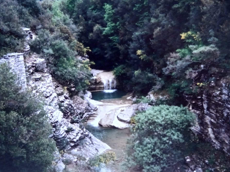 Κολυμπήθρες Κωστάνιανης